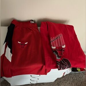 Men’s 4xl Chicago Bulls Track Pants, Cuffed Sweatpants, and Shirt
